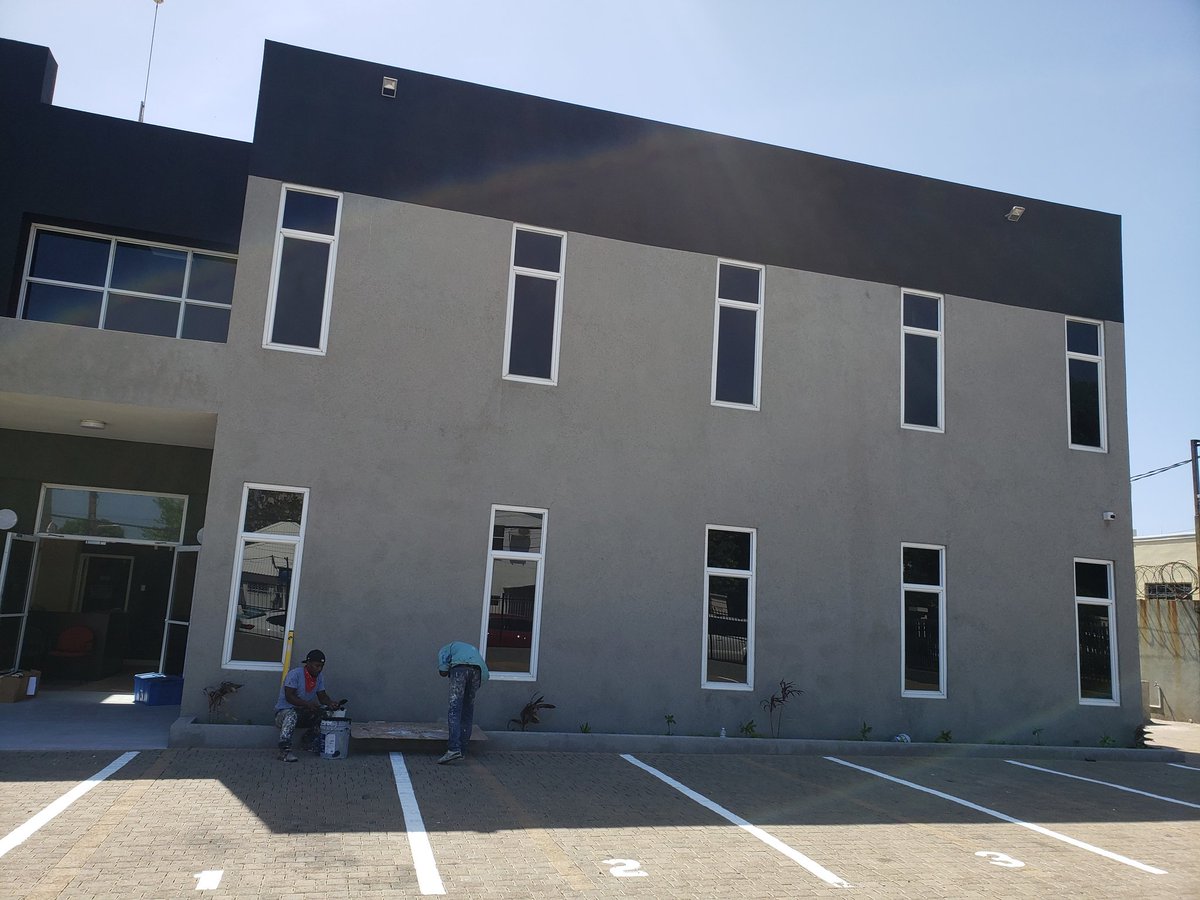 belwill1989's tweet photo. Time spent getting the new #PROVENWealth location at 7 Haining Road ready.  Under strict health and wellness work order our skeleton team works with precision @weareproven
Always that opportunity to get it right
#MovingDay preparing for the bldg sign. https://t.co/KiYGIGJBKn