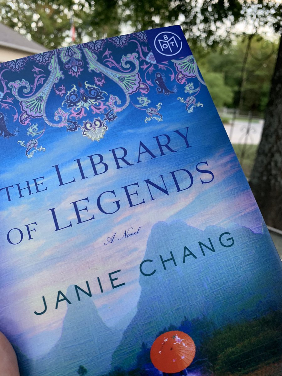 sydyoungstories's tweet photo. #TheLibraryofLegends took me on a journey by foot across a changing China, helped me encounter their fantastical legends. Beautiful and lyrical and full of heart.
#HFChitChat Badges #readingchallenge
Here’s a link to the @hfchitchat challenge — https://t.co/qRwKQhoU3h… https://t.co/tb2YV5bzEE