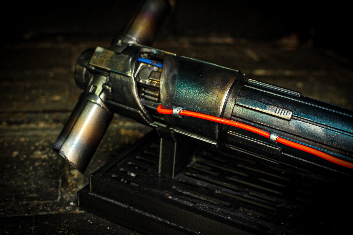 offearth3d's tweet photo. Here are my favorite 4 pics of the 150+ I took of the Kylo Ren Lightsaber Hilt! Files are by the talented @Magnavis_, Printed on my @Elegoo_Official Mars in @SirayaTech Fast. More Pics will be up on my Instagram Later!! 🤙🏽🤙🏽 https://t.co/qiLrG9cQWr