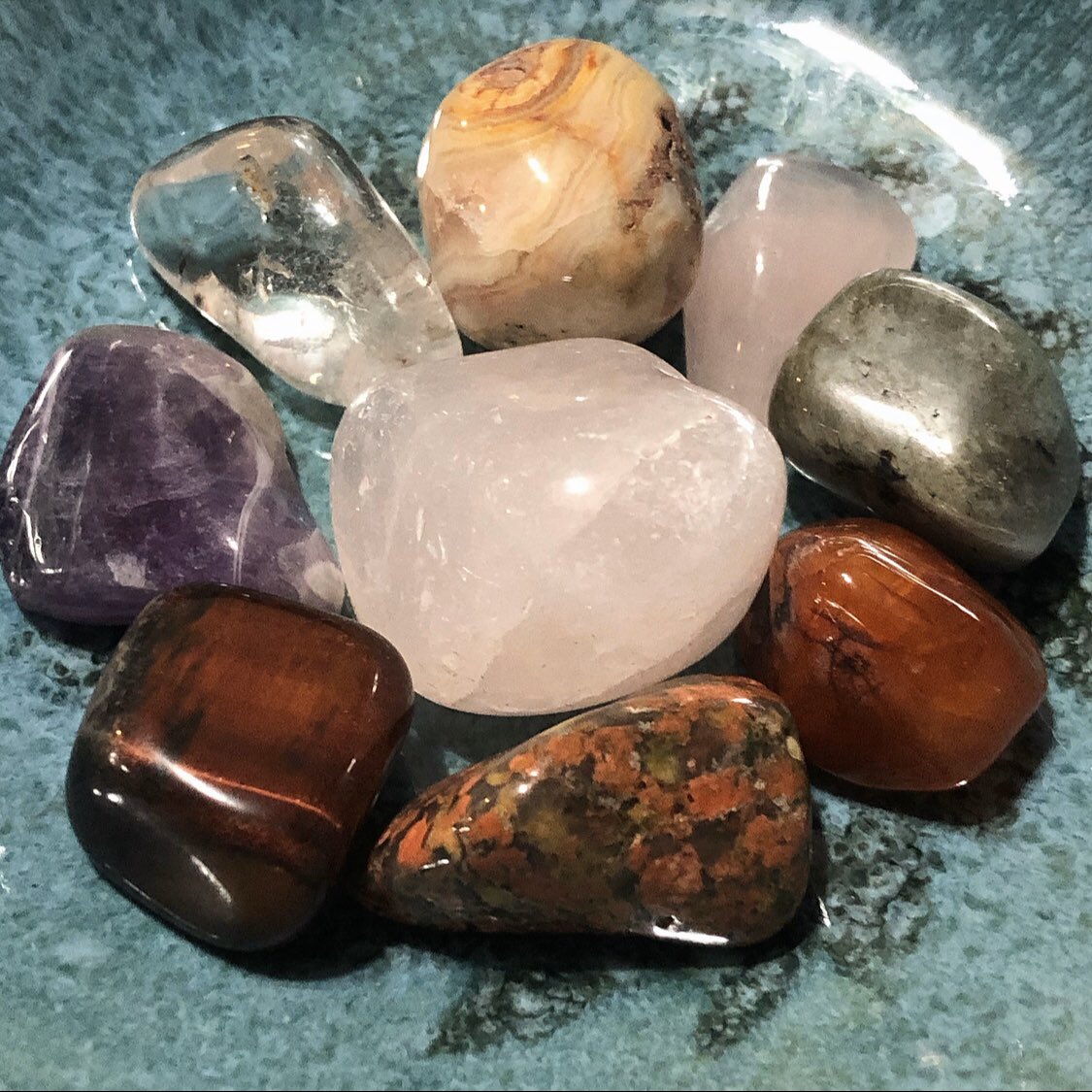 Memorial Day Specials    ends 5.26.2020    at midnight PST Gemstone bundles, mystery pendants with the purchase of a zodiac pendant, 3 for $37 simple twists, and 2 for $25 minis!(a thread)
