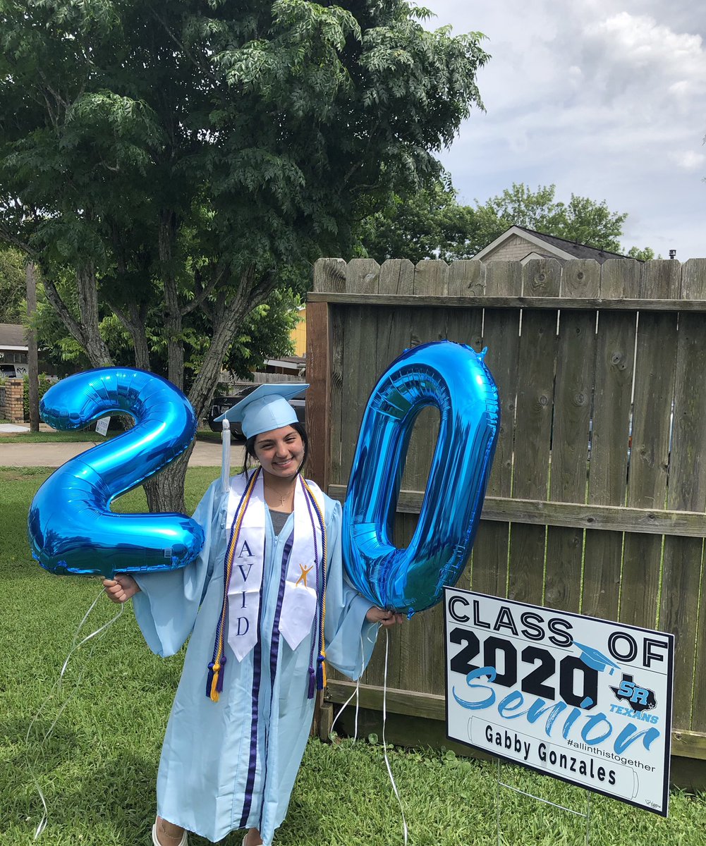 _Gabby5_'s tweet photo. &amp;’ there goes senior year . Can’t wait to see what the future has in store ✨✨. Class of 2020 🥳🥳 https://t.co/evsUdJ7GNP