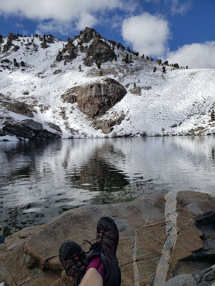 funsunnyhere's tweet photo. Steep winding road and amazing views on way to Angel Lake at 8378 ft! #optoutside #landscapephotography #nevada #angellake #snow #nature #mountains https://t.co/Ek7ksjmMnj