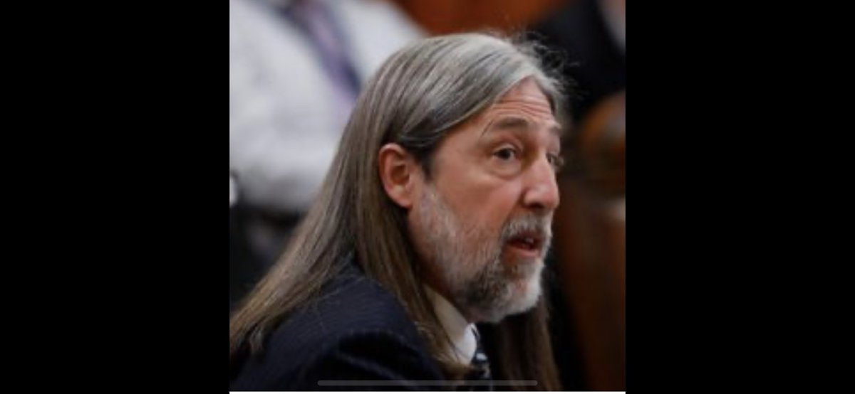 lucianoelintel1's tweet photo. Les presento la cara de un wueon “cara de raja corrupto miserable apitutado y atornillado”...!!!
Que opinan? https://t.co/wupafJcAVN