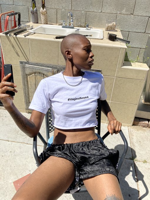 Big chillin how i chill https://t.co/uoTgmQSynb<a href="/tag/womenshistorymonth"class="tags"><span>#womenshistorymonth</span></a>