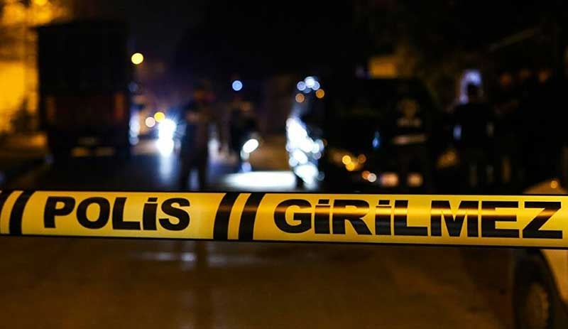 🔘Batman'da 16 yaşındaki Şehmuz Araz, ekmek almak için fırına giderken göğsünden vuruldu. Araz'ın durumunun ağır olduğu öğrenildi.