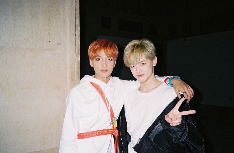 hyuck with chenle, we need more hyuckle tbh