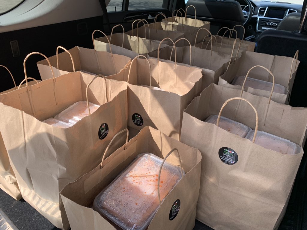 Thank you again to the Calandras at #PastaGourmet and our generous donor, Tina, for 164 meals and fresh baked biscotti for 124 youth and 40 staff at <a href="/CovenantHouseTO/">covenanthouseto</a> 🍝🍪