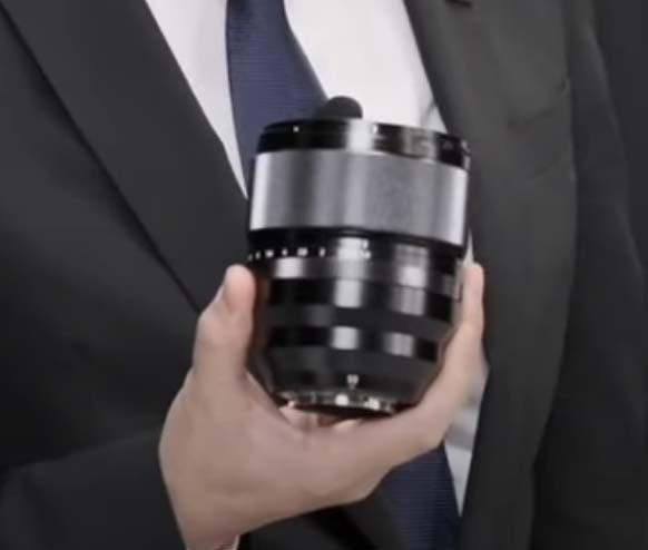 photorumors's tweet photo. The #Fujifilm XF 50mm f/1.0 lens is coming this year:
https://t.co/gaWwVohSMA
#fuji #fujiaddict #fujirumors https://t.co/vuZbZk8P1f