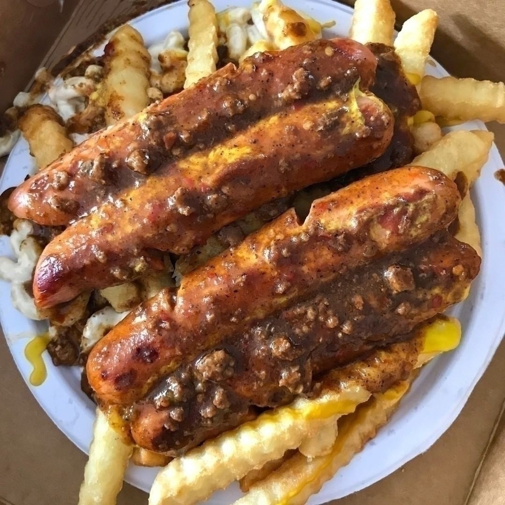 BillGrays's tweet photo. What's on your Great Plateยฎ? #BillGrays #Zweigles #HotMeatSauce #HotSauce #Mustard #Onions #ROC #GreatPlate #ROCEats #EatLiveROC #ROCPlates https://t.co/OJptdUI3Qv https://t.co/eAyJD9s8EA