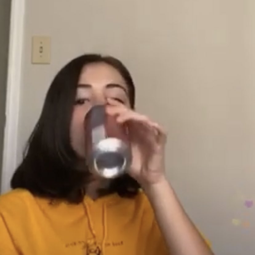 Kaylee reaction pics from her live—- THREAD