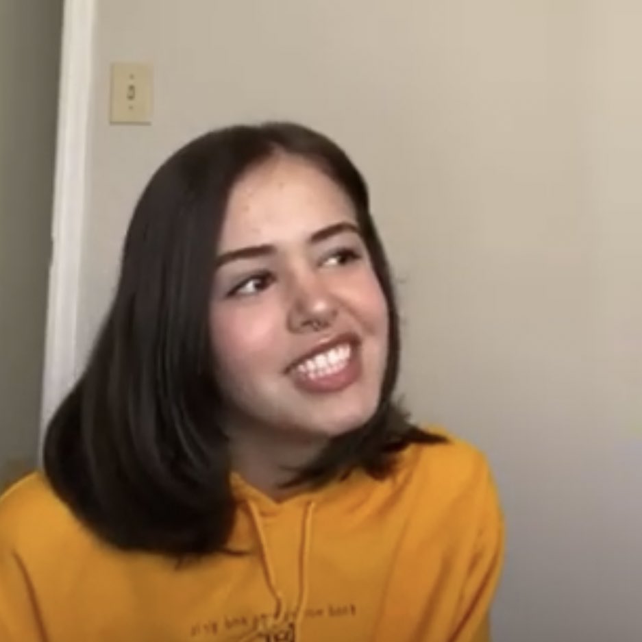 Kaylee reaction pics from her live—- THREAD