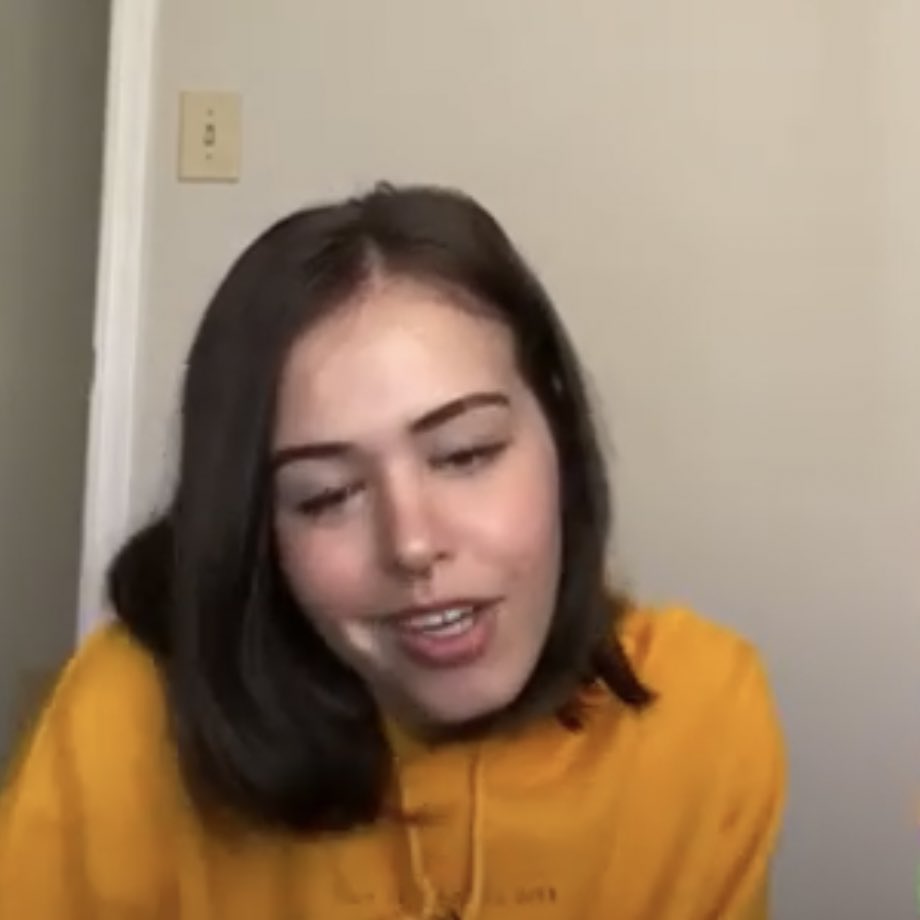 Kaylee reaction pics from her live—- THREAD