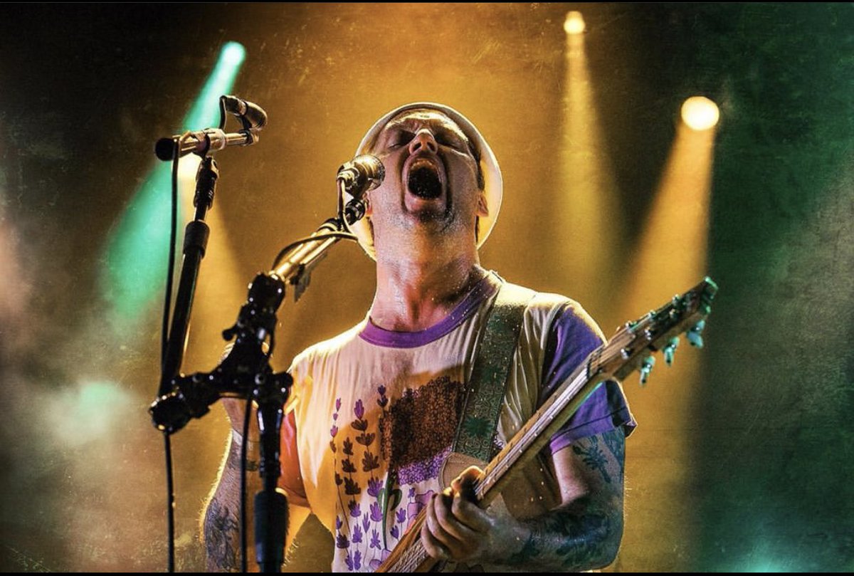 The malls are the soon to be ghost towns

Well,
 
              So long

                                   Farewell

                                                     Goodbye