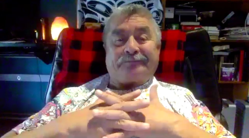What did your educator's heart need this morning? Mine needed time with this teacher, healer, visionary, and leader/warrior. Thank you, @RHVickers for speaking to our hearts at <a href="/PeaceArchElem/">PeaceArchElementary</a>.