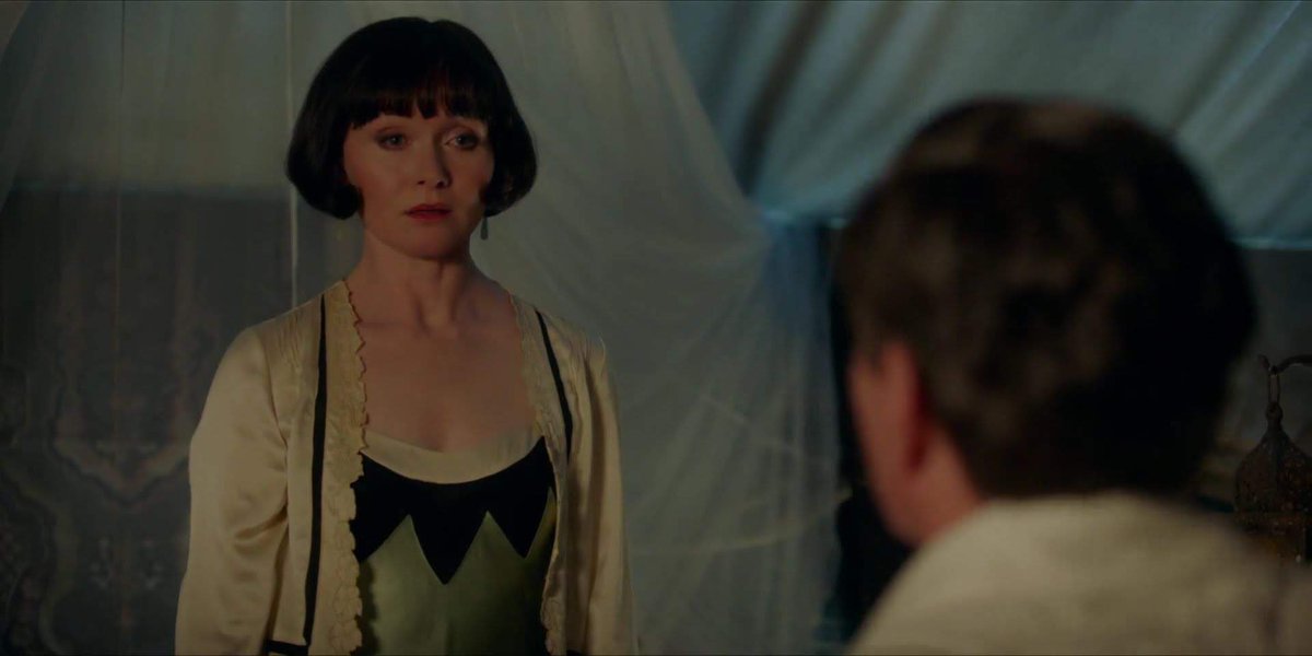  nightgown from tent scene • so pretty???• not a fan of the lace on the cardigan edges but • i like the cardigan/ bolero thingy • bonus points because she kisses jack • 7/10