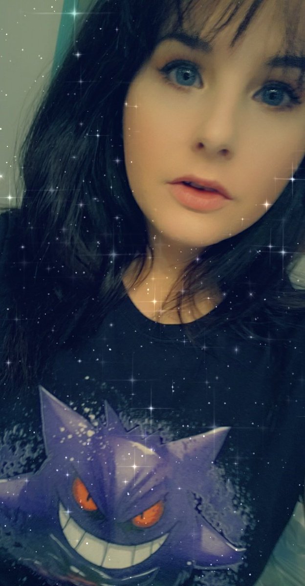 MissPaxey's tweet photo. Had a BOMB ass weekend, and now back to streaming tonight. Gotta lock down my deck for #limitlessQ4 this weekend. Hope to see you all there! https://t.co/XH4VauXRkw #twitchstreamer #TwitchAffilate #ptcgo #ptcg #twitchtv #TwitchAffilate #pokemon #LIMITLESS #Tournamentpractice https://t.co/oNqtIwrEFV