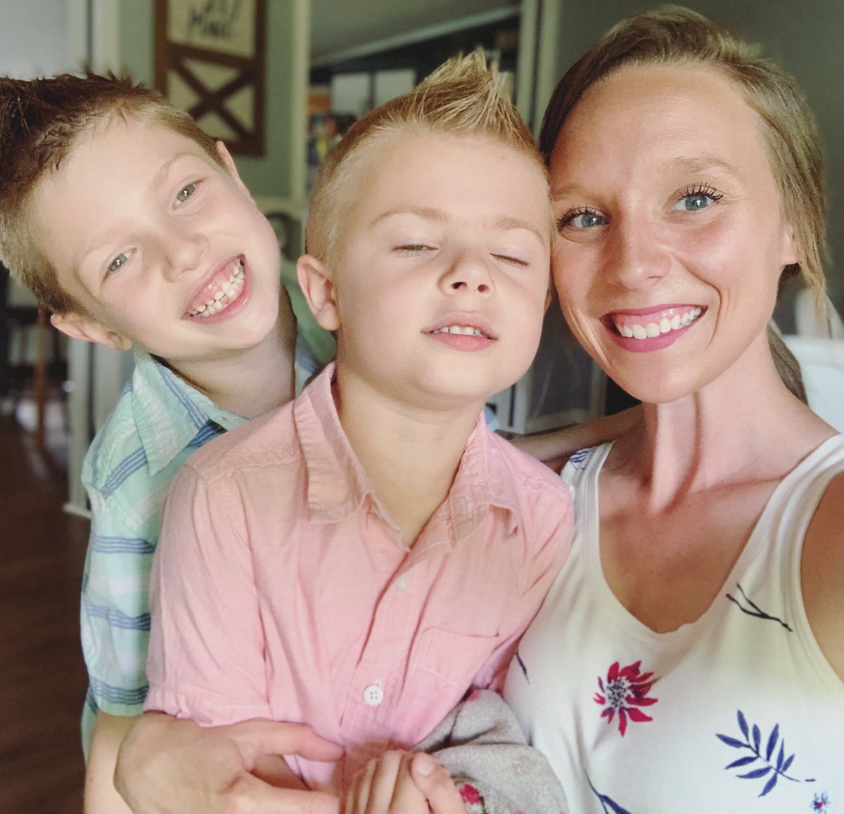 Ms_MacieCCAC's tweet photo. Sweet, summer break. Can’t wait to make more memories with my boys!!☀️❤️ https://t.co/FOWv44eewE