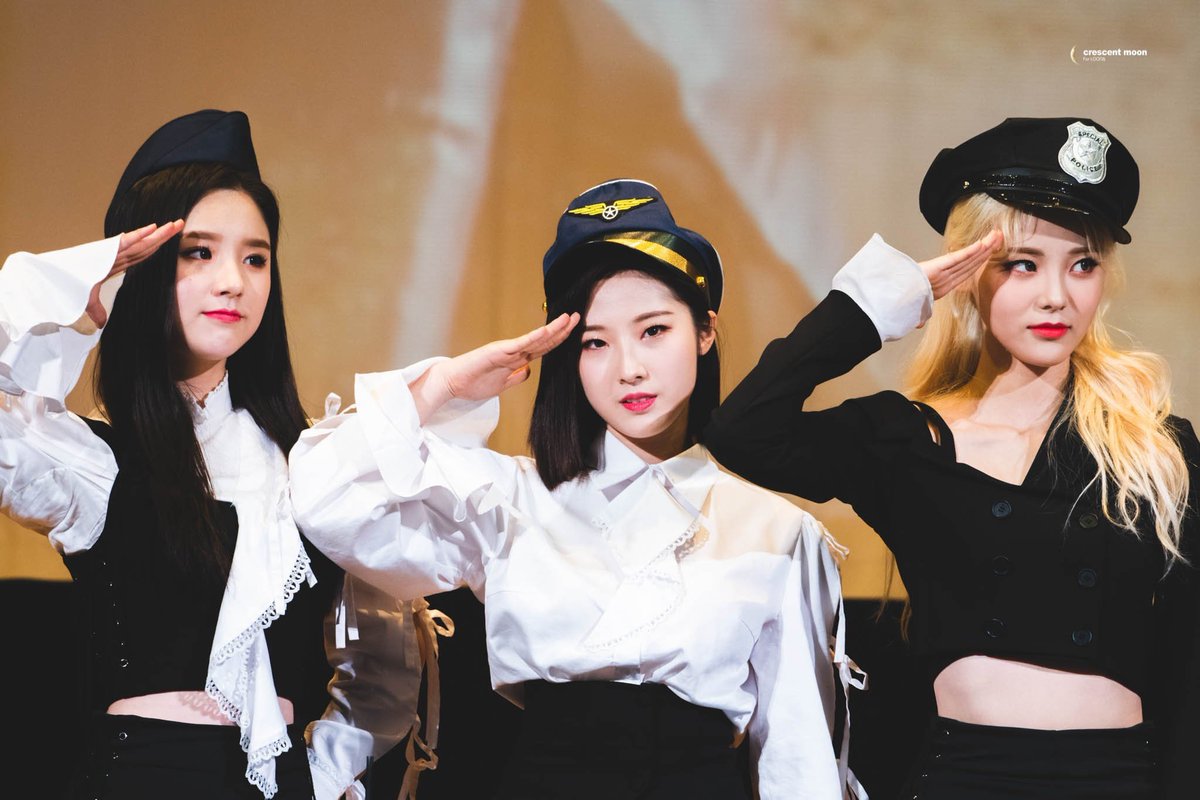 Haseul reporting for duty  #OrbitsWithHaseul