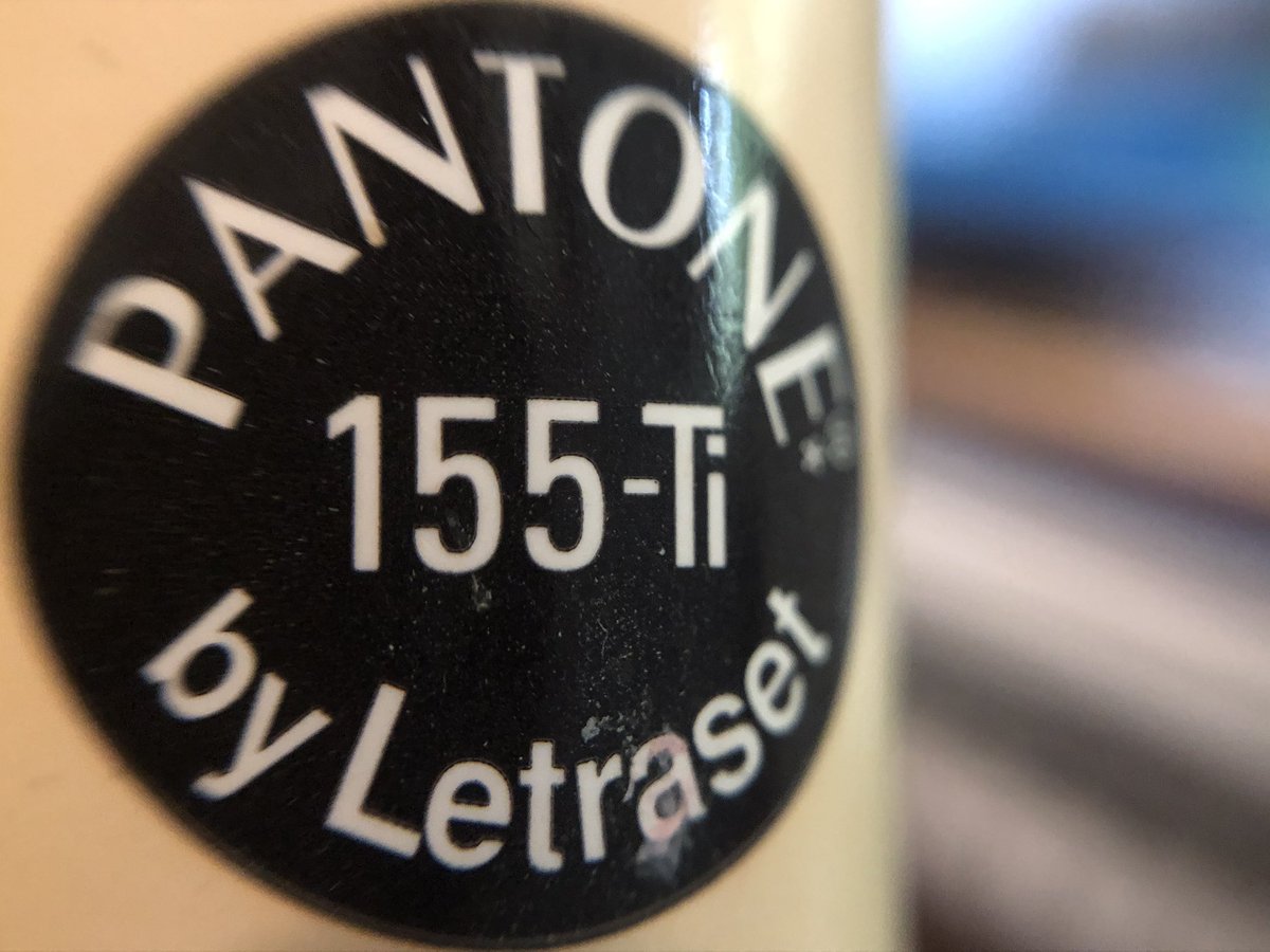 GDgeek's tweet photo. #Throwback to my college days. @pantone #TRIA marker refills, circa 1993. @letrasetca #MarkerRendering #GraphicDesign #GraphicArt @VIUniversity https://t.co/y3SISCIyrD