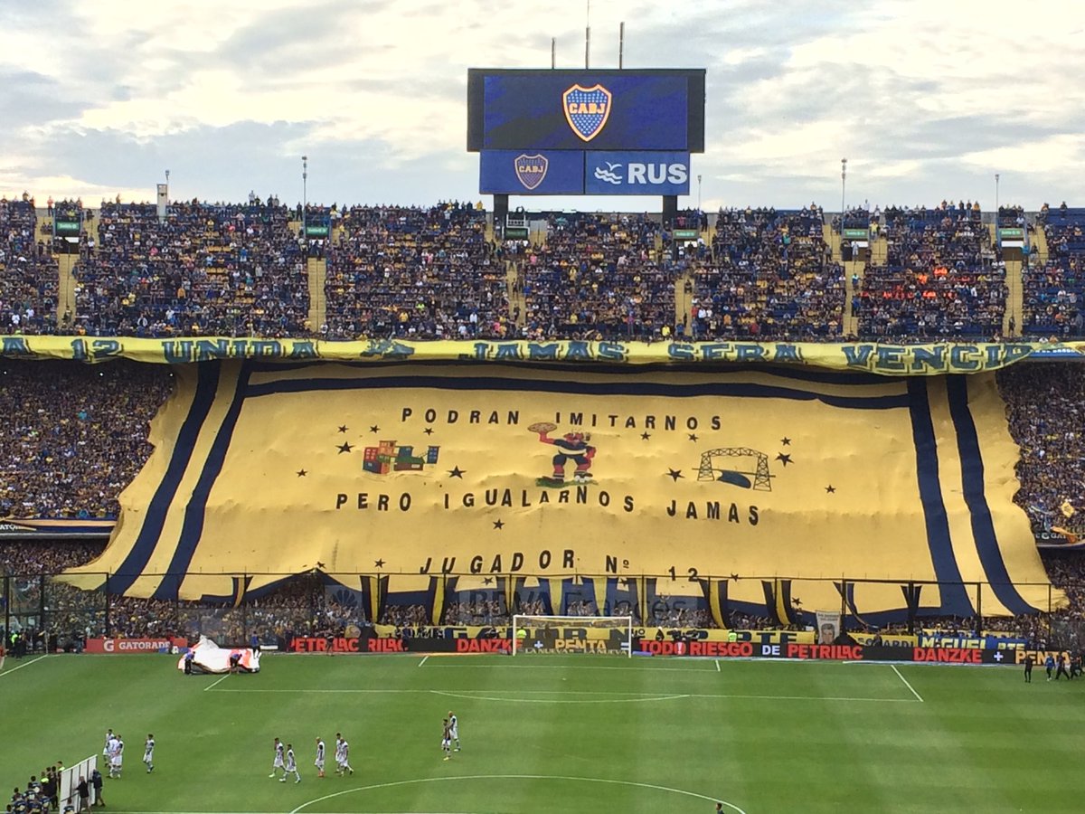 alesersa's tweet photo. Boca de mi vida!💙💛💙#felizcumpleBombonera  @YamiBV  @BocaJrsOficial https://t.co/NfjFLYY9U7