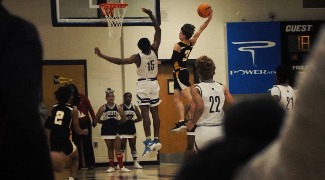 AHSTigerHoops's tweet image. Justin Evans we appreciate your leadership in the classroom &amp;amp;your athleticism! Congratulations in obtaining the Academic Award for 19-20 Season! @Alcovy_Sports @TigersSportsMed @CoachAlexander8 @CoachGlenn10 @Coach_Johnson_2 @TeamStrap @WayneChristian @bandboyz05 @AHSLadyTigersB1