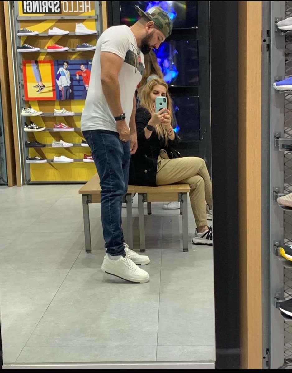 Cuando vas por tus regalos 🎁 &amp; sale más premiado tu marido 🤷🏼‍♀️🤩
Bendiciones para todos 🙌🙏
Contigo hasta el fin del mundo mi Amor ❣️