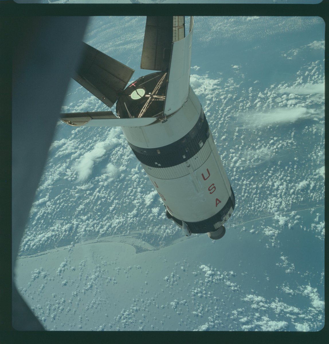 With the  #SpaceX DM-2 mission coming up I thought I'd collect some unique images of the space coast and make a a bit of a thread! All of these images have the space coast in them somewhere.1 - Saturn S-IVB stage after stage separtion for the Apollo 7 mission on 1974-01-22