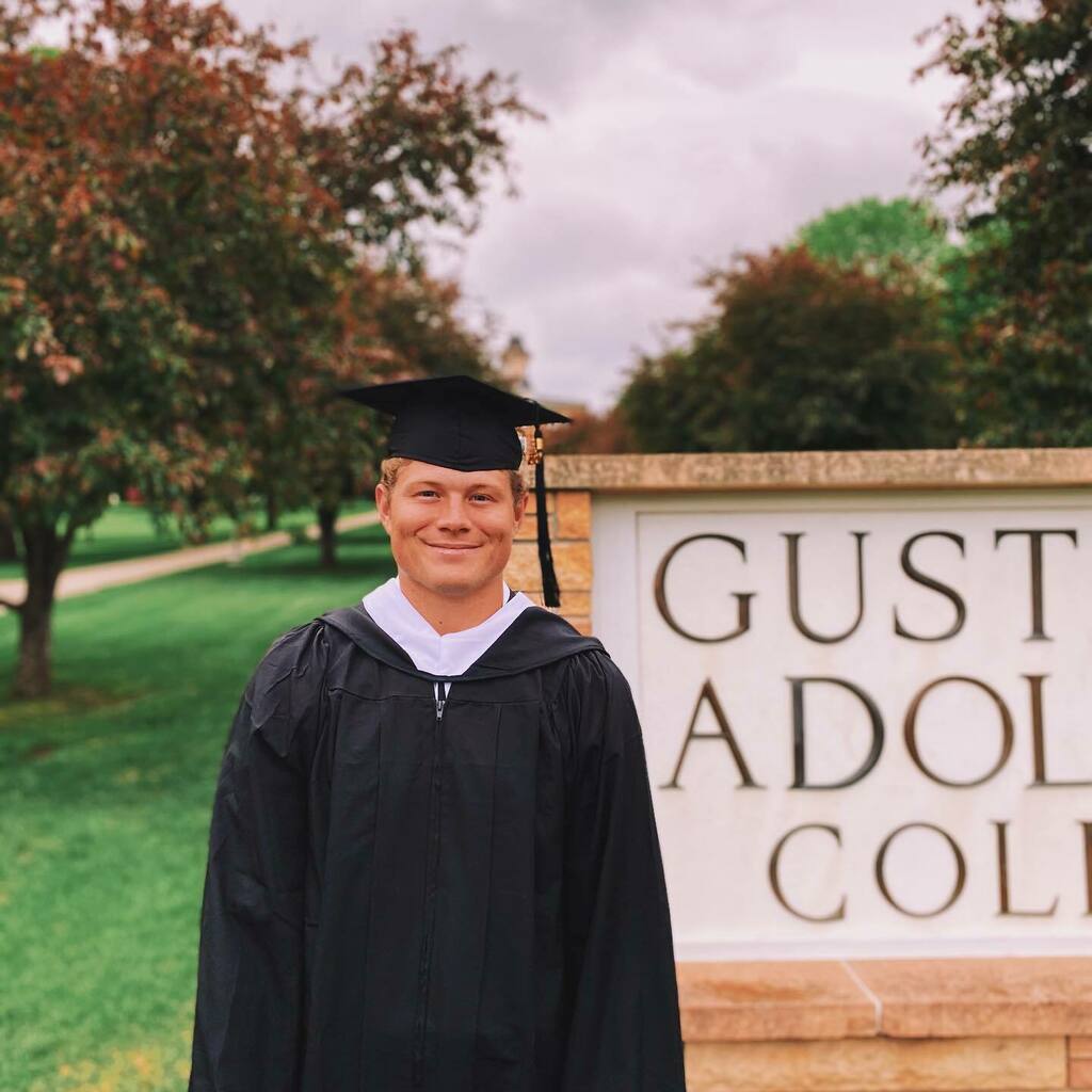 Congratulations @jakeboykin_  for graduating with a BA in Chemistry from @gustavusadolphuscollege that’s #whygustavus instagr.am/p/CAoPSiOAxuR/