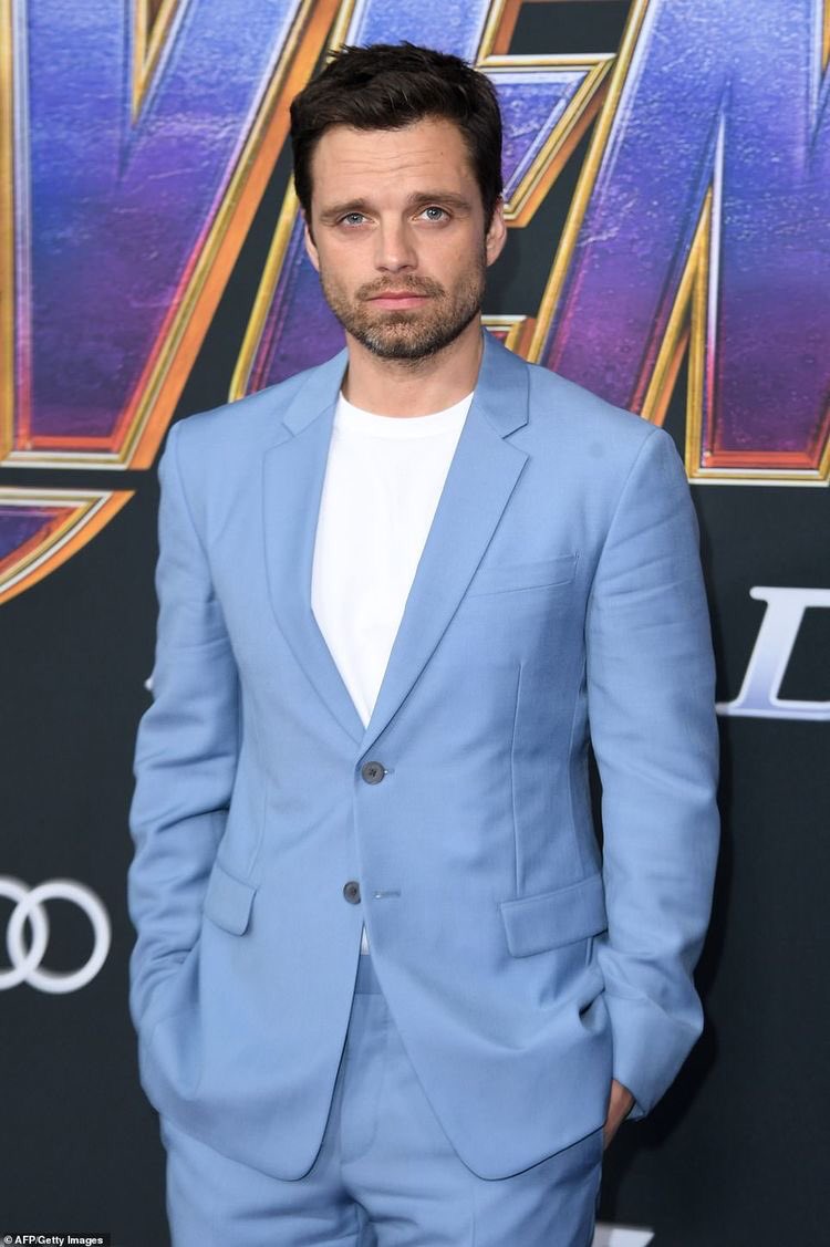 ˗ˏˋ sebastian stan in suits ; a thread ˎˊ˗