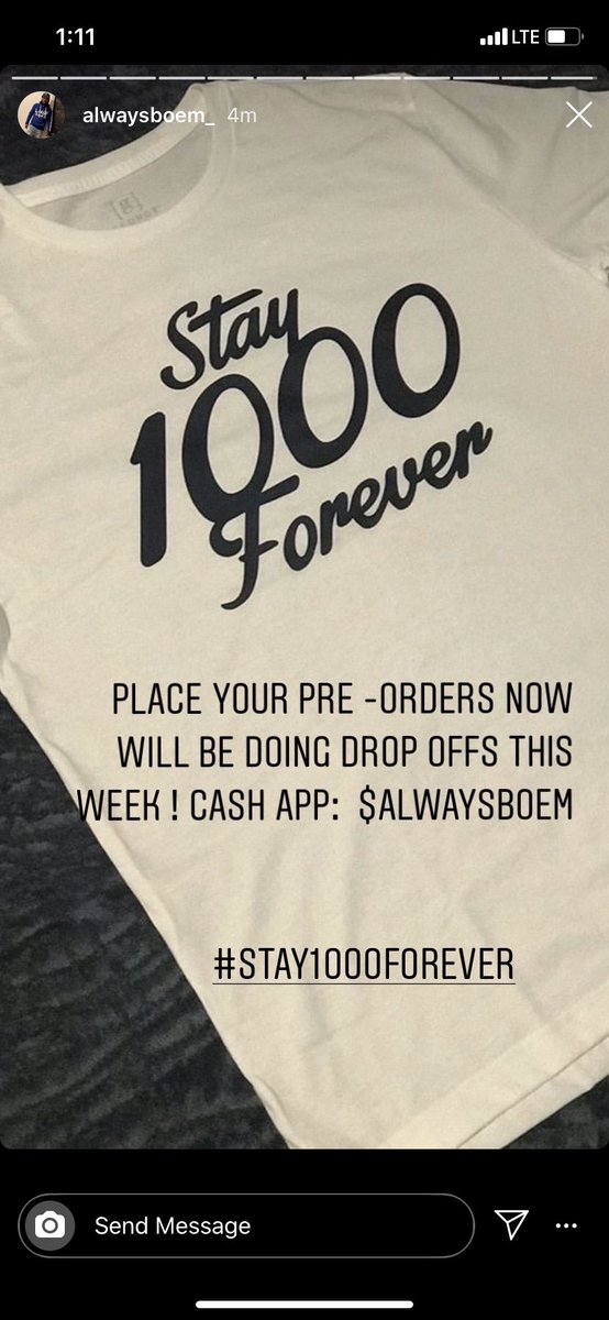 MackSimmy's tweet photo. New “Stay 1000 Forever” Tee’s now available for purchase. We also have more apparel on https://t.co/NfrMk9zQvc Support me and my team as we are set to release our official @Stay1000BOE album to streaming services 🔥 https://t.co/LBOAaO04th