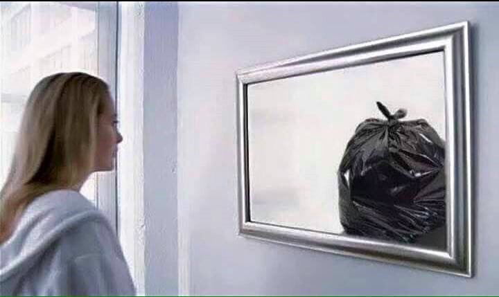 finrul's tweet image. me looking at myself: