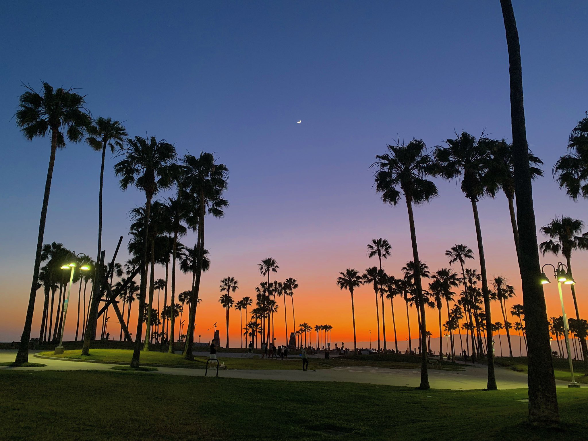Amazing Sunset at Venice Beach https://t.co/QulB42e43n
