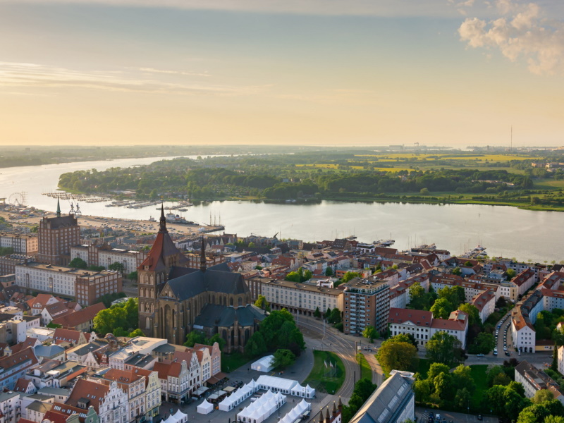 Conf_Toolbox's tweet photo. : Tagungshotels &amp; Eventlocations in #Rostock - Jetzt ganz einfach bei unserem Partner @MICEServiceGmbH anfragen und buchen: https://t.co/5nkCvf4hTX https://t.co/186GqF1xto