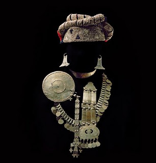 Mapuche ethnic jewelry from Argentina and ChileIt is believed that these jewelries were used for protection against the evils spirits, fertility and its representation of women and life, etc.