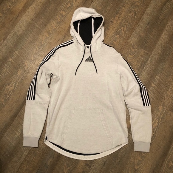 moneycometh1's tweet photo. So good I had to share! Check out all the items I'm loving on @Poshmarkapp #poshmark #fashion #style #shopmycloset #zara #adidas #johnstonmurphy: https://t.co/jVdQKiqvm7 https://t.co/5Ii7nRLysu