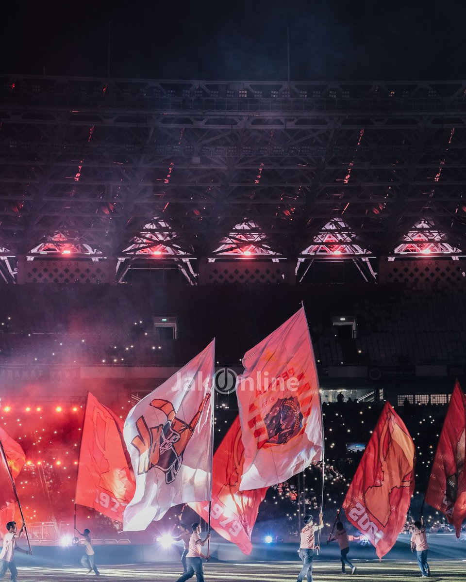 Fanboycrypto0x's tweet photo. Pagi Jak!
Jadi bagaimana suasana "libur" lebarannya dalam situasi pandemi seperti saat ini?
Tetap semangat! 👆
#persija
#jakmania
#JakOnline
#guepersija
#banggajakmania
#UpdateJO
#FotoJO https://t.co/wuf9Nplezc