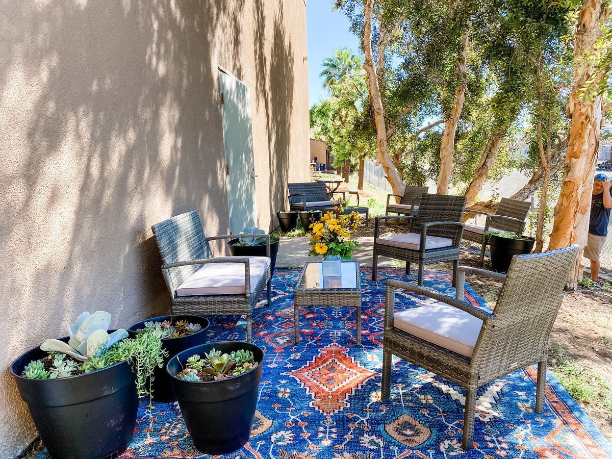 SalonSpecialFX's tweet photo. Just finished our new out door processing area, it came out so nice! We are looking forward to seeing everyone🥰

#specialfxsalonsanjose #outdoorprocessingarea #summitstring #greatreviews #siliconvalleybestsalon #neighborhoodbestsalon #summitsalon https://t.co/7AoDCzS2zf