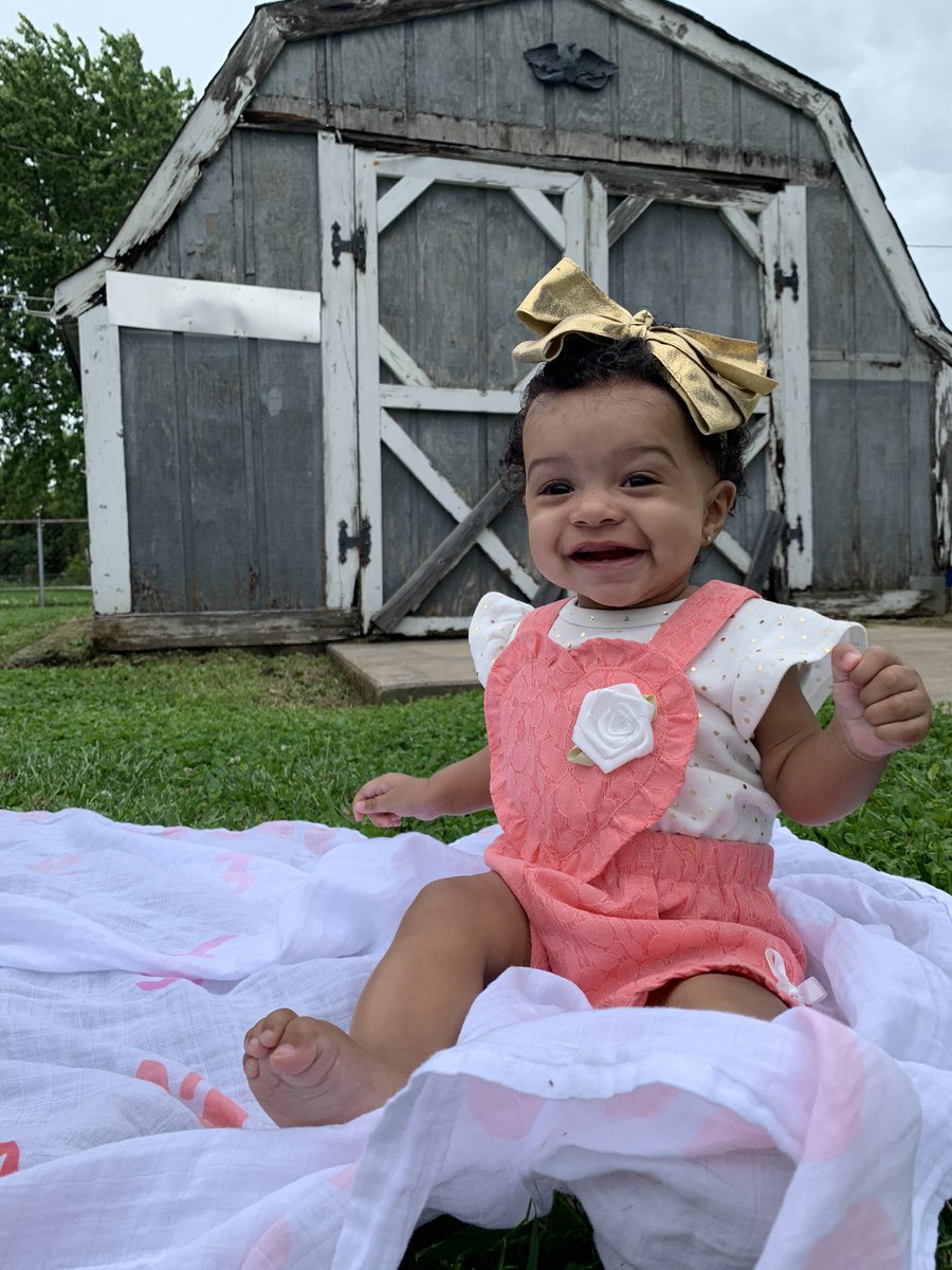mackencheeeezie's tweet photo. I will do everything I can to keep that smile on your face Malani 🥺🥰 https://t.co/TTA0Pd7GKO