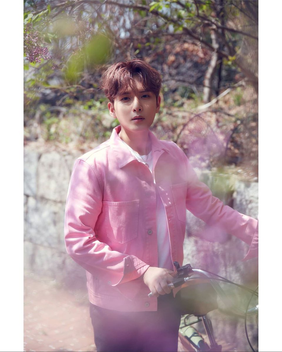 Iraq___elf's tweet photo. صور تشويقيه لالبوم
#SUPERJUNIORKRY
#WHENWEWHEREUS
#yesung #superjunior #elf #iraq_elf #SUPERJUNIOR
#SUPERJUNIOR_BeyondLIVE 💙 🇮🇶💙🇮🇶💙🇮🇶💙🇮🇶
#iraq_elf @superjunior #sjreturns4 #elf_in_iraq #IQ #IRAQ #iraqelf #iraqielf https://t.co/9eFwcHiJV1 https://t.co/l7w2SxbIVf