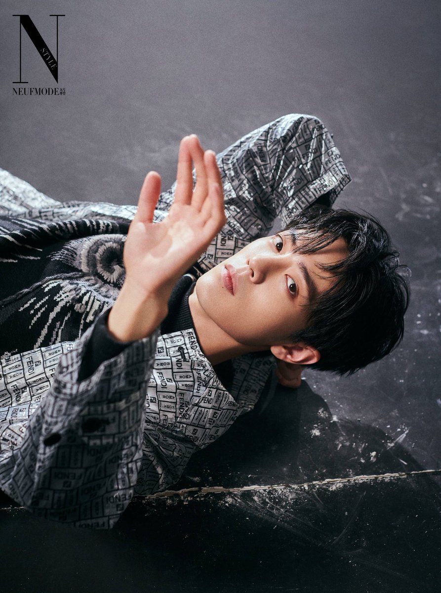 xzhan1005's tweet photo. Xiao Zhan for NeufMode: Gentle Battles

“He made his debut as a singer, but gained public recognition as an actor. One of Wei Wuxian’s lines is, “My life, my choice, I know what I’m doing.” When these two identities are placed before him, Xiao Zhan is the same way.” https://t.co/i6Eow0wAcJ
