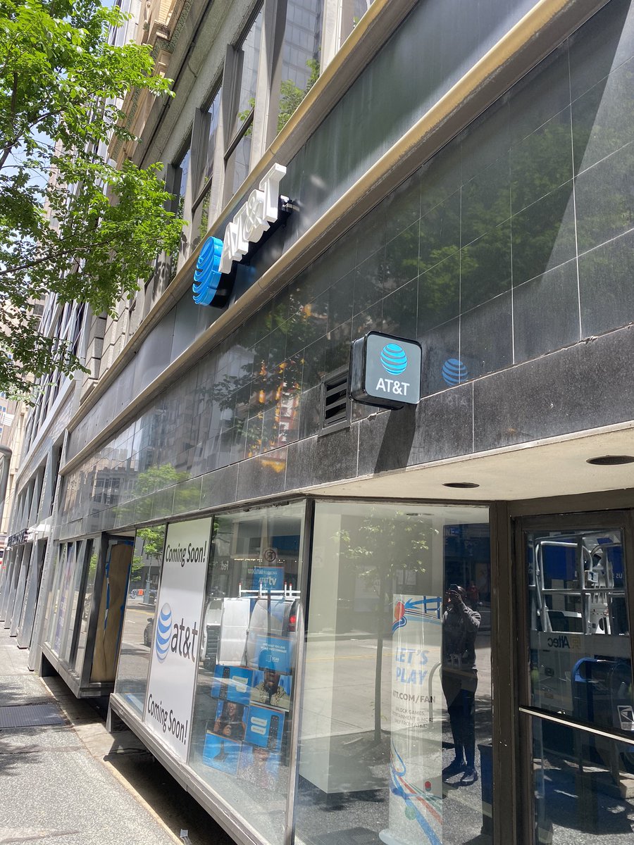 😍 The signs are up! Waiting for opening day! #FifthAve #FifthOnFire #OTO #OHPA