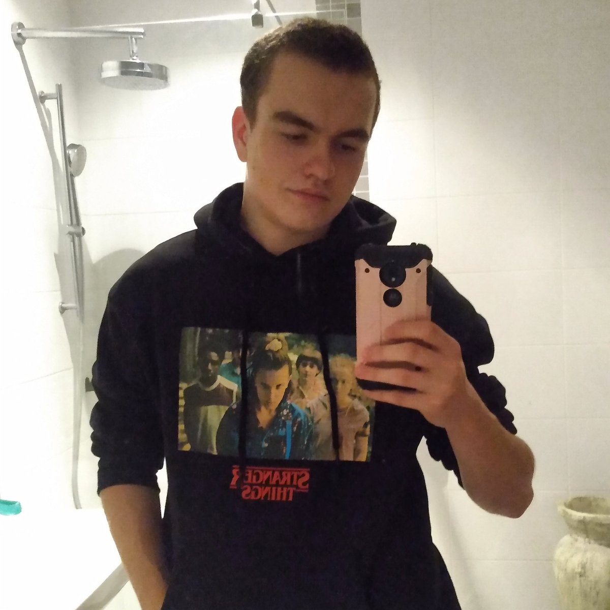 BoxingNerd101's tweet photo. #NewProfilePic https://t.co/FLQlhZCyFV
