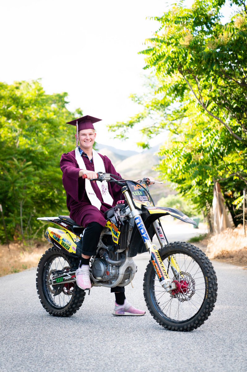 jaegerhammy's tweet image. Officially on summer for the rest of my life 🥱