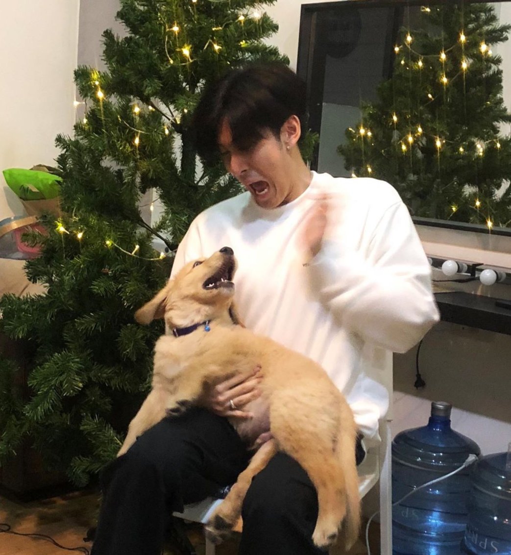 ttwwithb's tweet photo. ยินดีกับความสำเร็จอีกก้าวด้วยนะคะ🎉
คนนี้ท็อปฟอร์มของจริง ทำให้มีรอยยิ้มได้ตลอด555555555555
#Thank1Millionforgunsmile https://t.co/k8Kj7eXi8q