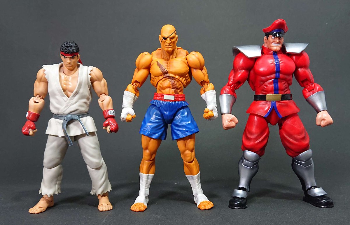 S.H.Figuarts サガットが届きました。 大きさが気になっていたので、他 
