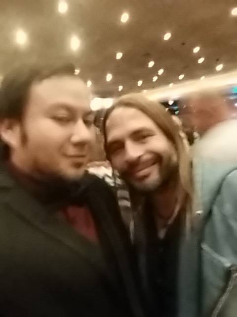 JAUOfficial's tweet photo. @LatinGRAMMYs #latingrammys #moment #año #year 2015. El #dia #que #conoci a #sergiovallin @vallinoficial de @manaoficial y #nos #tomamos una #selfie
The #day that I #met Sergio Vallin of #maná #guitarrista #guitarist #music #musica #recordingacademy #member & #guest #Flashback https://t.co/0TD2cSPm3g