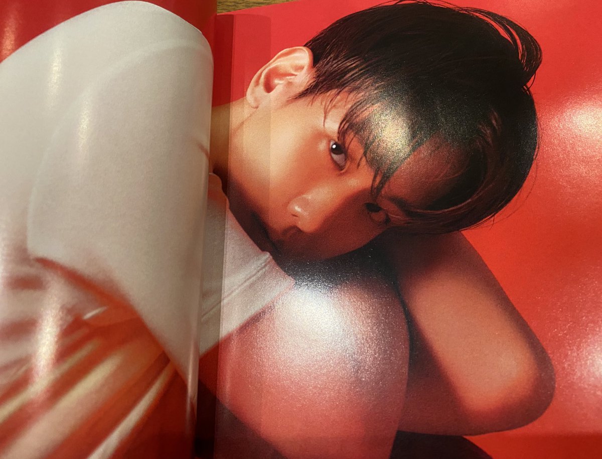  BAEKHYUN 2nd Mini Album ‘Delight’— Honey Ver. Album Photobook (2) #BAEKHYUN    #백현    @B_hundred_Hyun