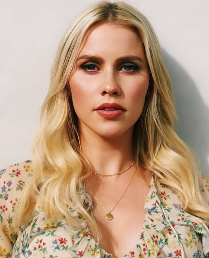 Since I missed #SexySaturday and #SeductiveSunday .... Have a #SeductiveSexyMonday.