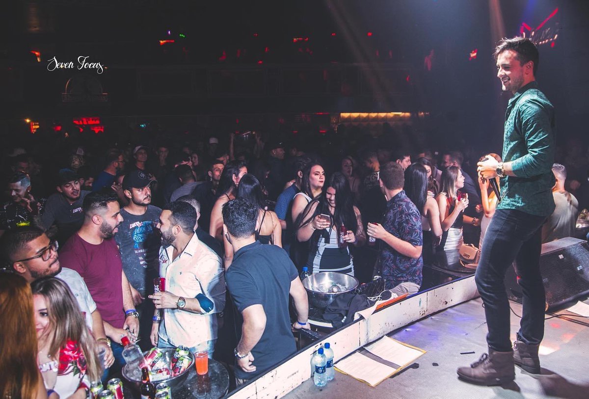IgorBrenaz's tweet photo. Melhor balada do sul do mundo fica em #Paranaguá #showphanas https://t.co/oNRBdrq6O1