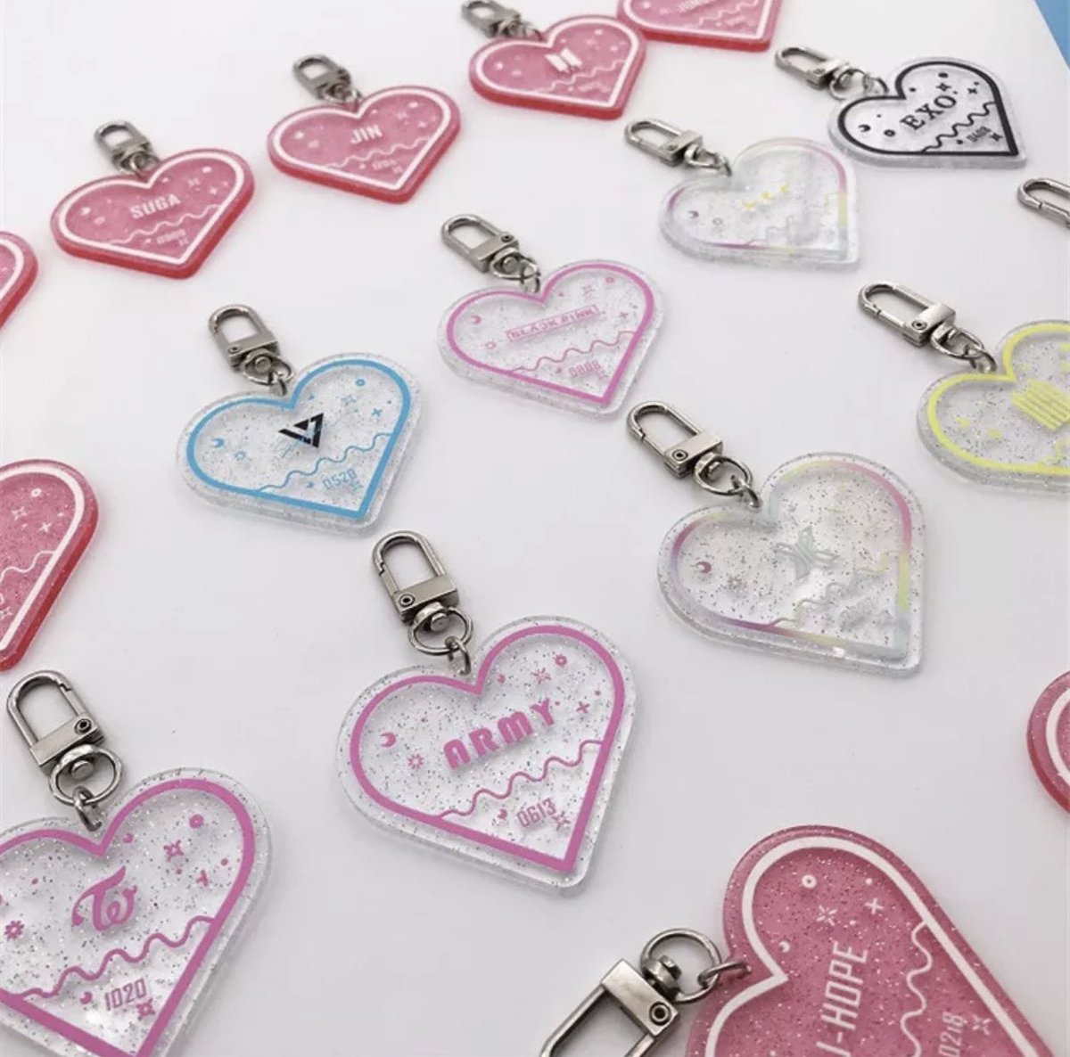 taeamomucho's tweet photo. TRANSPARENT KPOP HEART KEYCHAIN GA:
-rt &amp; like
-follow me
-comment which one you want
-USA ONLY SORRY 🥺🥺
-winner will be chosen tonight at 10PM (PST) 
(product will not be shipped out to winner until it arrives which will be most likely until the beginning of july or end) https://t.co/5ISMxjOYNZ